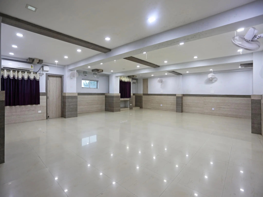 OYO 7145 Hotel Star Lotus