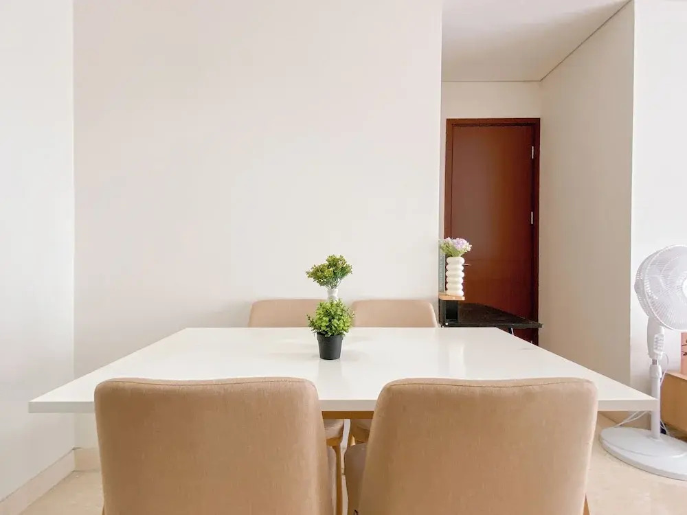 2Br Apartment Near Jakarta Kota Station At Lucky Tower Residence