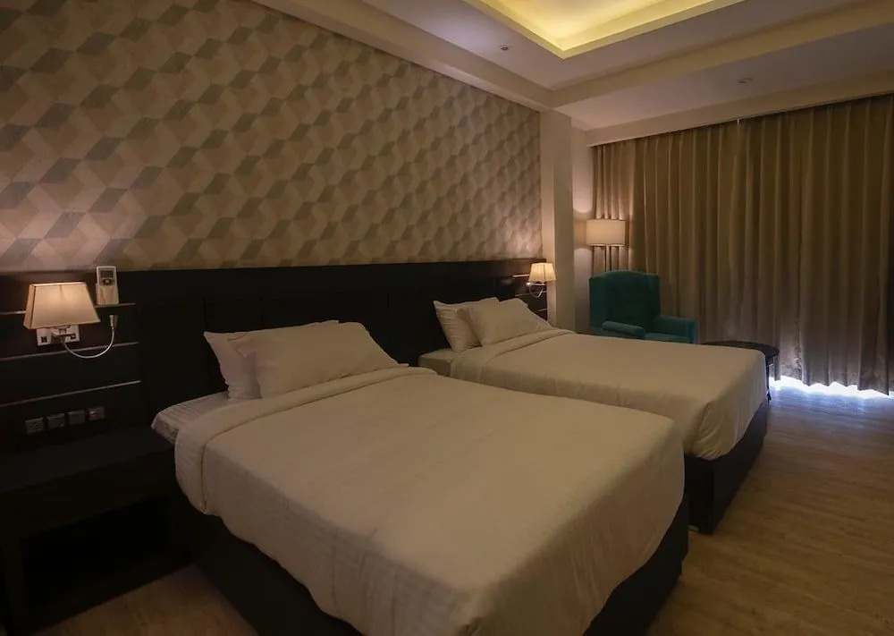 Lemon Tree Hotel Bhopal