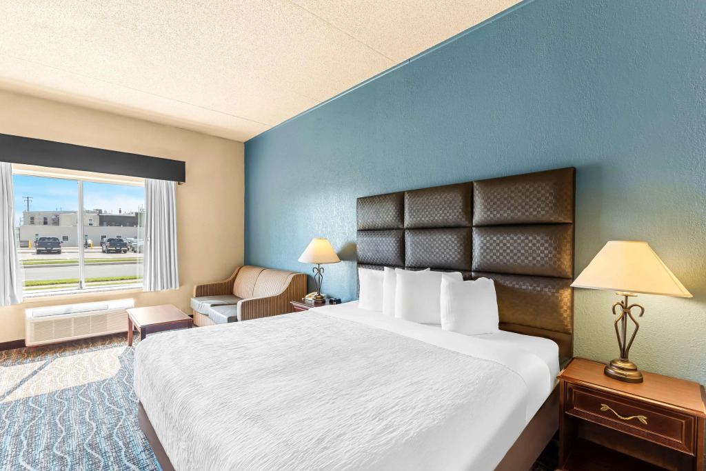 Best Western Holiday Manor