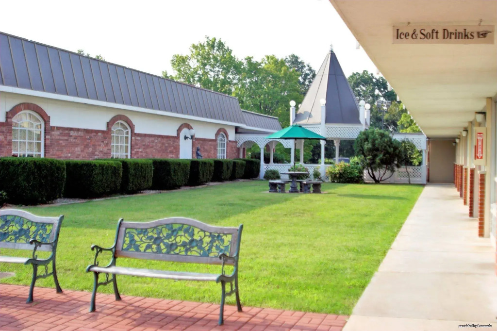 Osage Creek Lodge