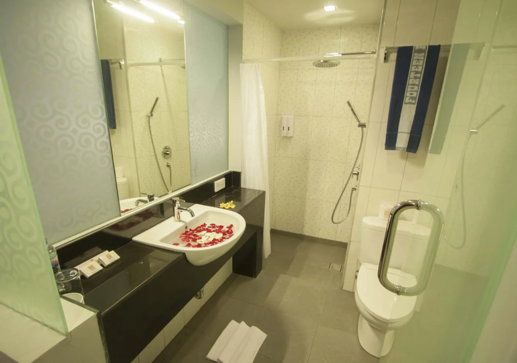 Fourteen Roses Boutique Hotel, Kuta