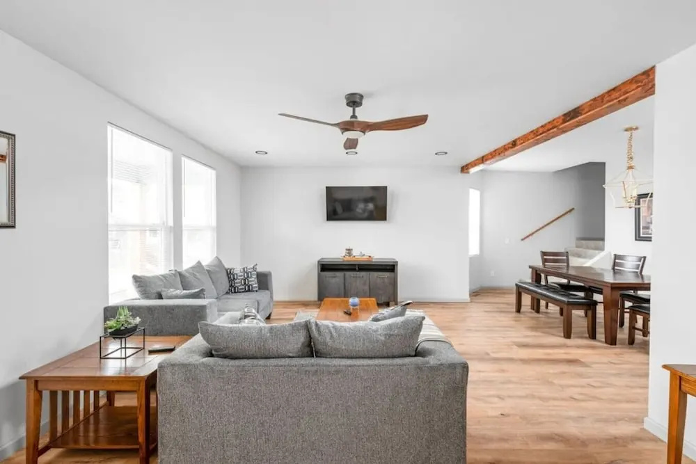 590 Newly Remodeled 4 Bedroom - Downtown