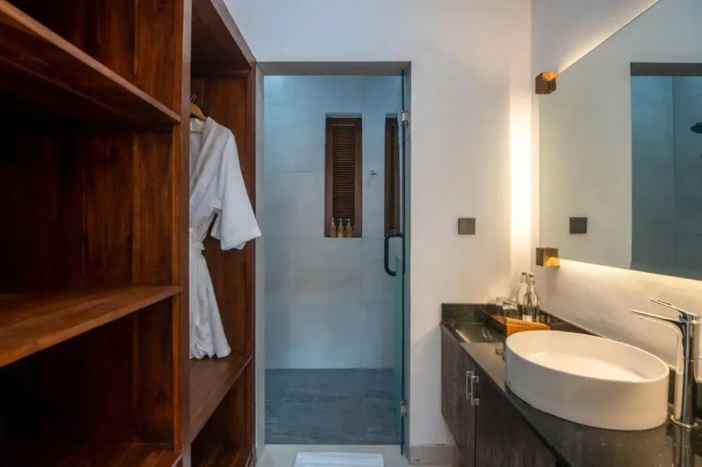 Griya Shanti Suites