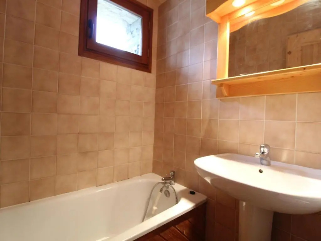 Appartement Lanslevillard, 2 pièces, 5 personnes - FR-1-508-144
