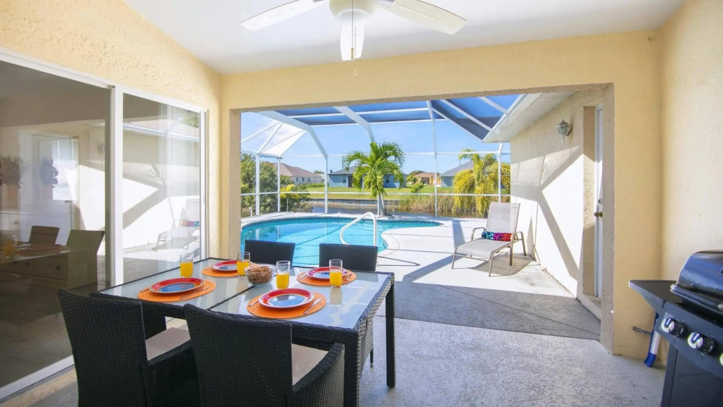 NEW! Villa Waterview