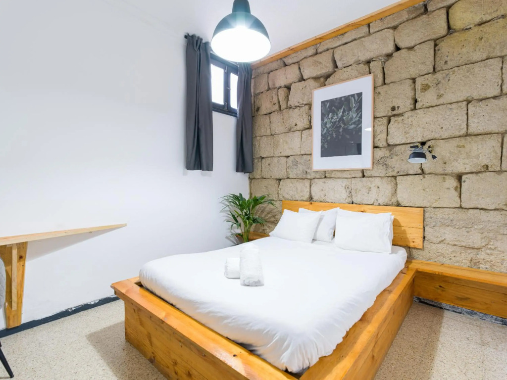 Cathedral Apartment