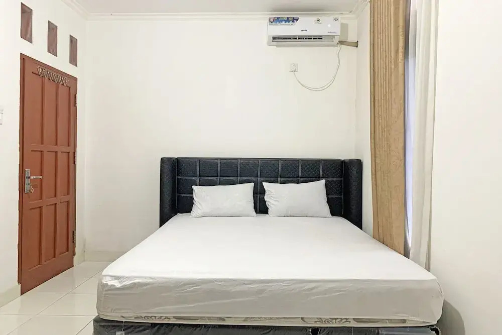 SPOT ON 92037 Jokotole 2 Homestay