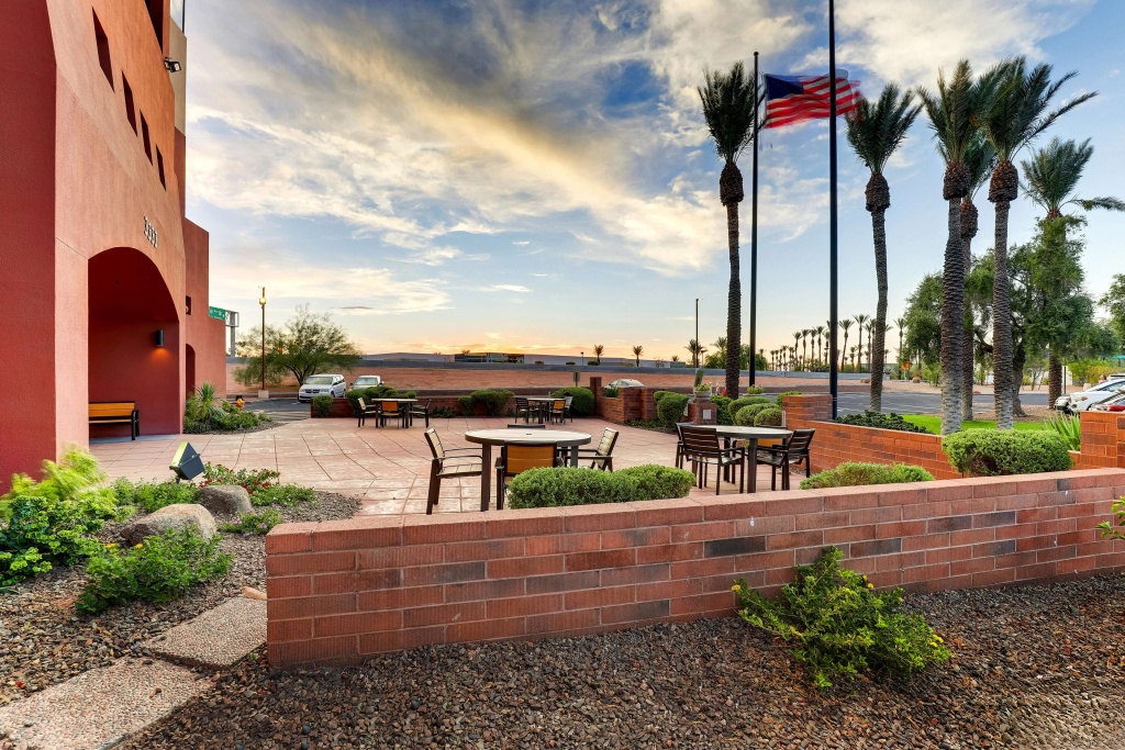 Drury Inn & Suites Phoenix Airport