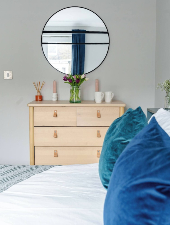 Modern Margate Apt 2BR En-suite Parking by Adliv
