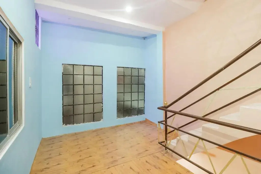 HOTEL SHIVAYY MAJESTIC - BHU Sundarpur Road 3km from KASHI VISHWANATH TEMPLE