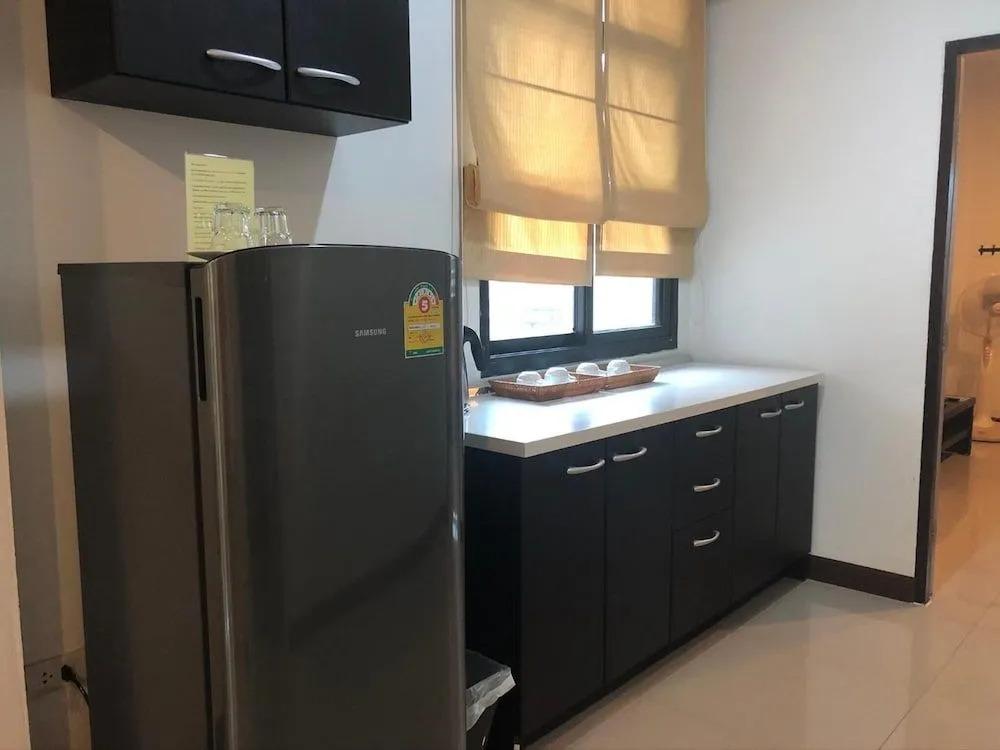 Suporn Lakeview Service APT & Homestay