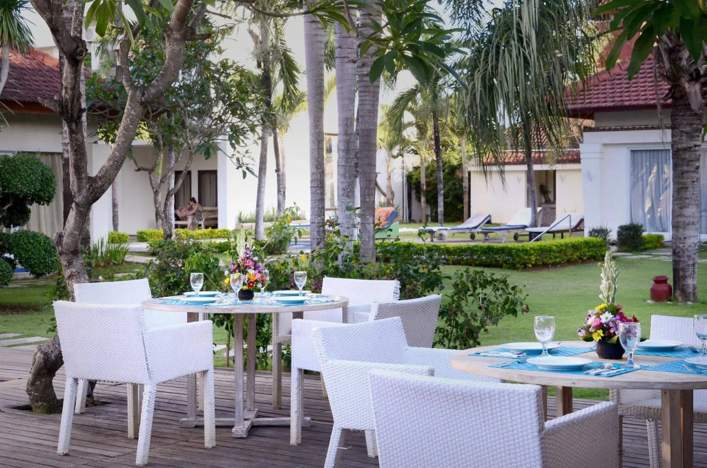 Bali Breezz Hotel
