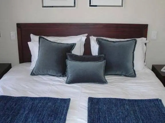 Saints Guest Lodge