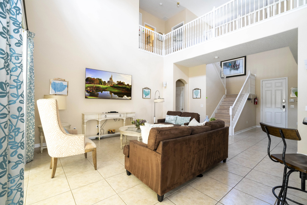 Stunning 5 Bd Home w/ Pool Close to Disney 7420