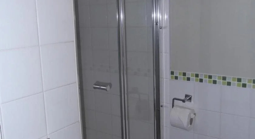 Js Mayfair Guest House