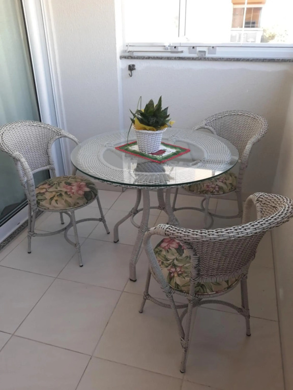 Apartamento com 2 quartos para 5 hóspedes - Recanto do Cardeal - Praia de Bombas-Bombinhas