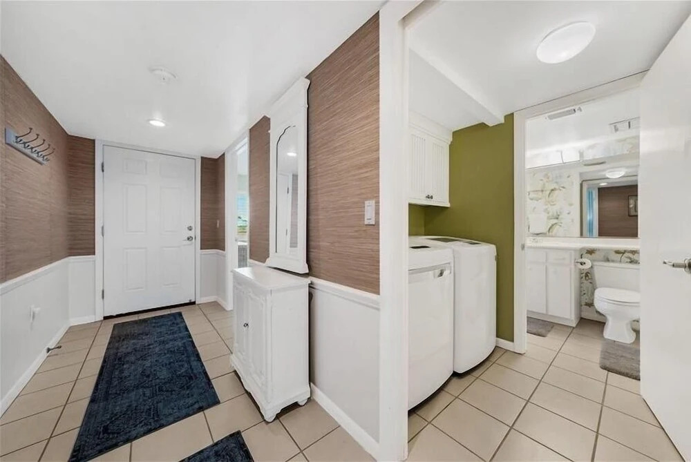 Sea Oats 335 2 Bedroom Condo by RedAwning