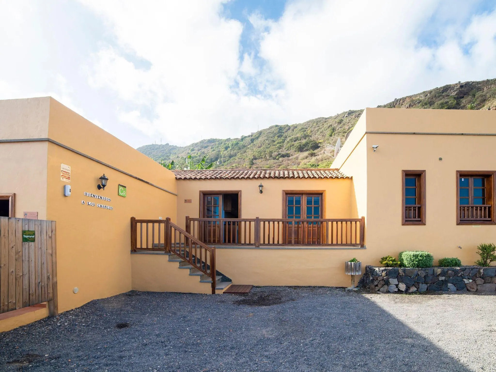 Nice Apartment With Fantastic Views of the Coastline of Tenerife