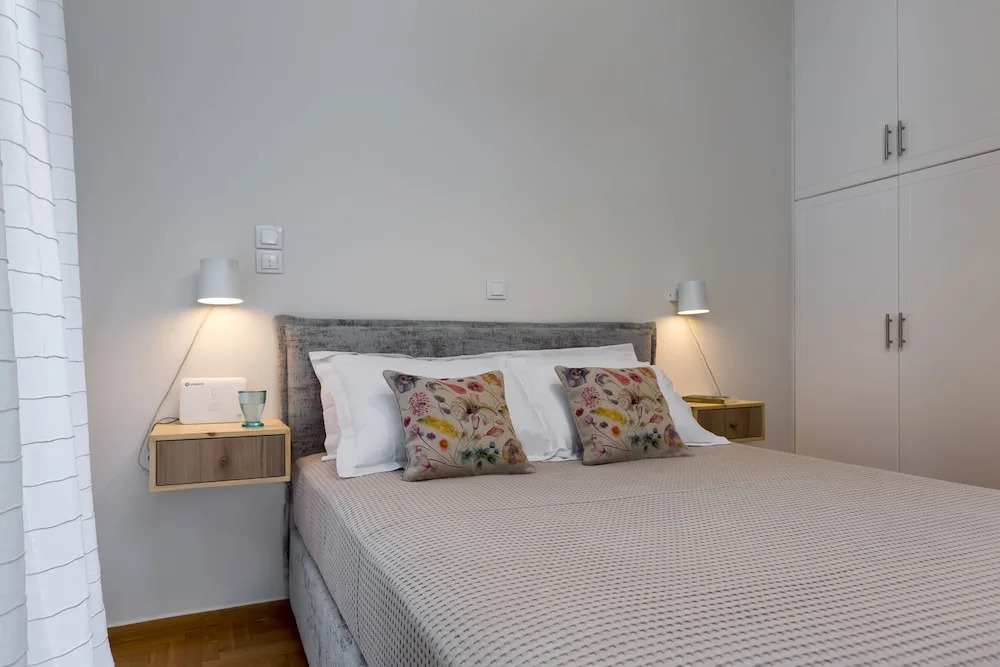Absolute Athens II