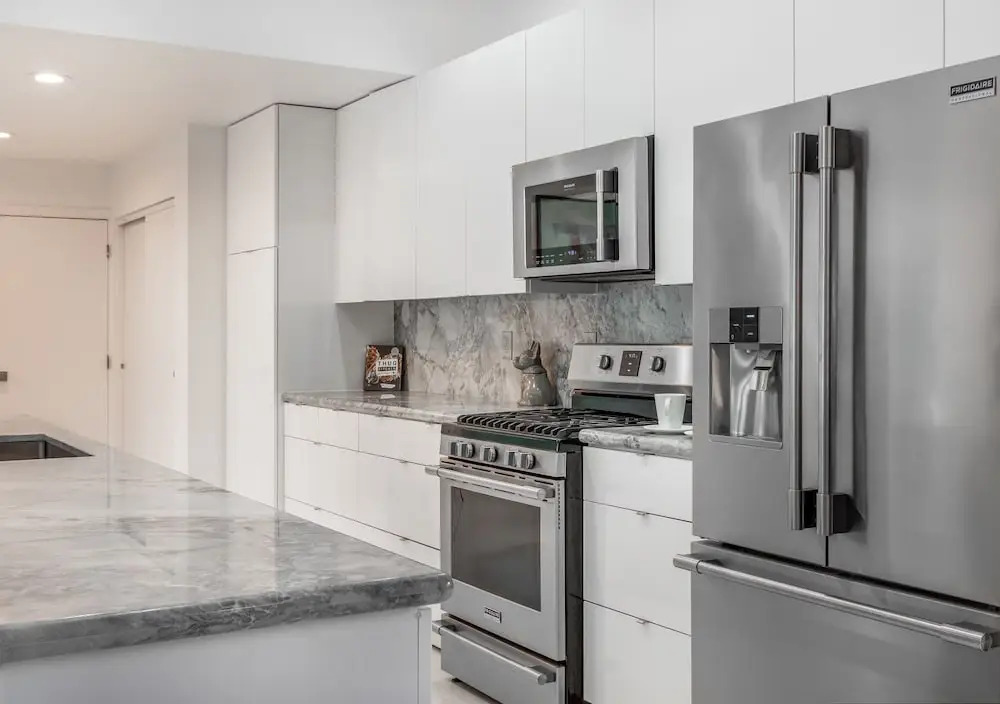 PS Modern Pool Jewel Three Bedroom House