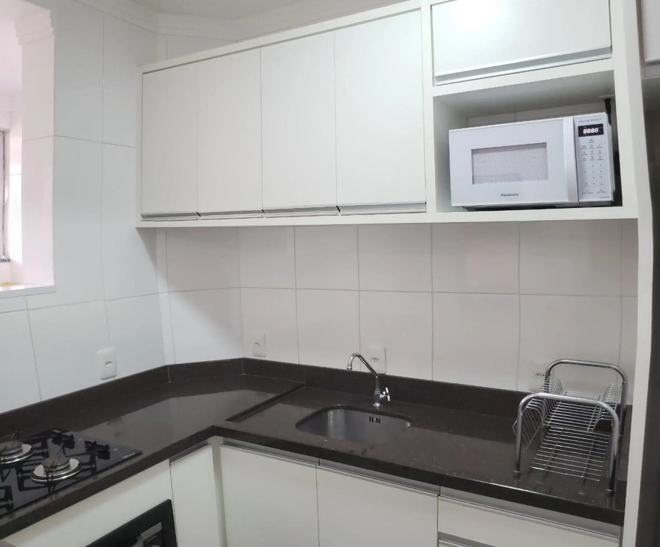 Excelente apto 3 quartos em Bombas, 100 metros do mar e 2 vagas de garagem