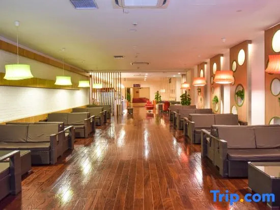 Tangland Hotel