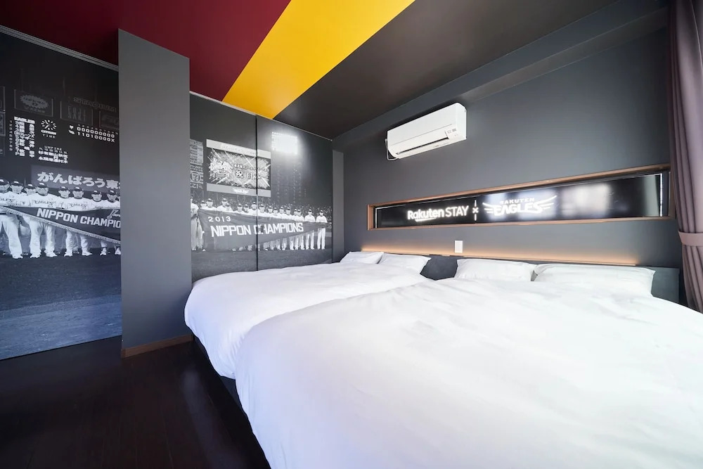 Rakuten STAY x EAGLES 202 with Roof balcony