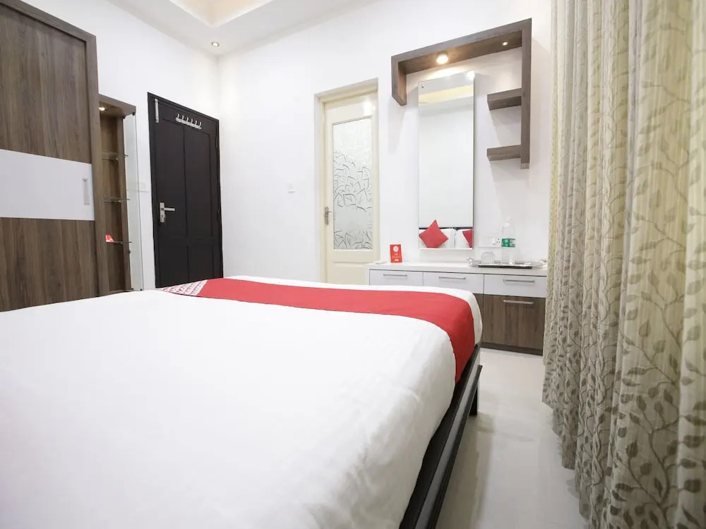 OYO 13659 Home Modern 2 BHK Edapally