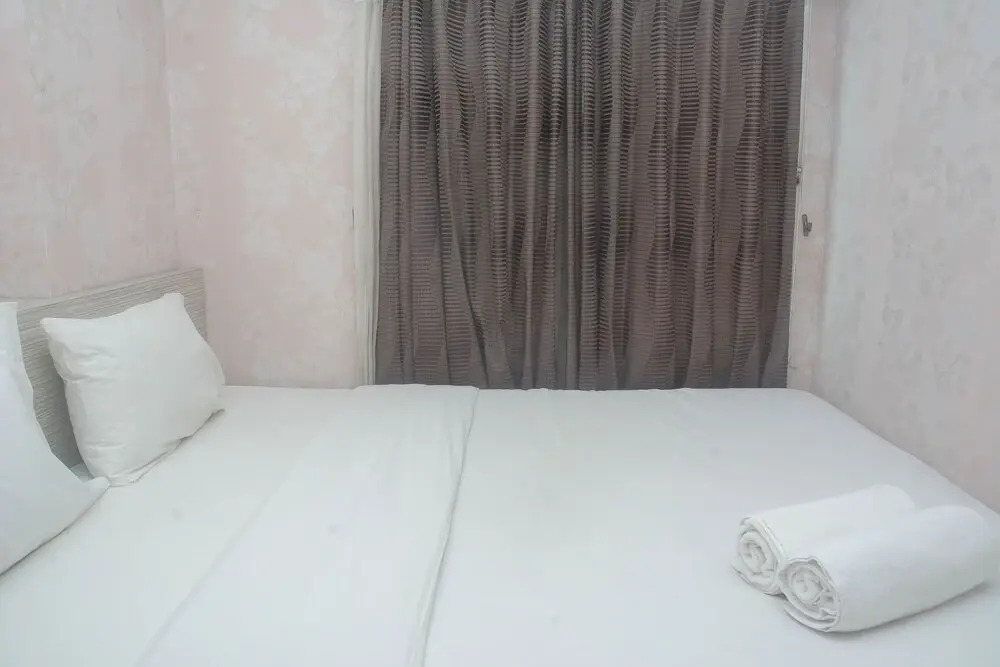 Modern and Comfortable 2Br Bassura City Apartment Near Mall