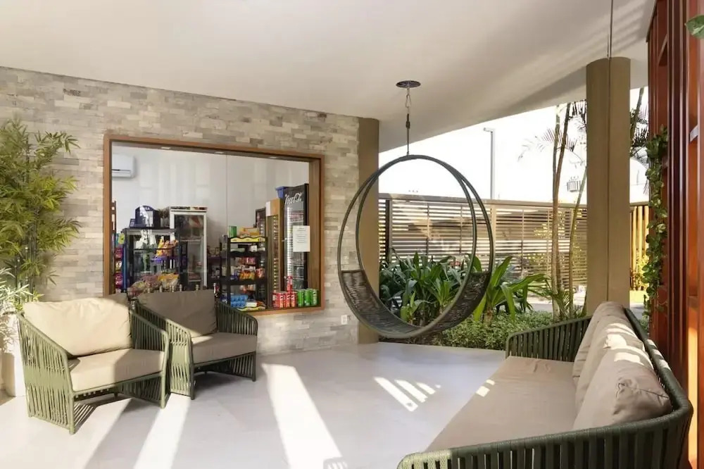 Flat 214 no Mana Beach- 093M