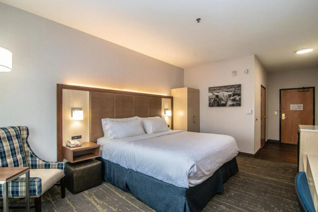 Holiday Inn Express Hotel & Suites Kalispell by IHG
