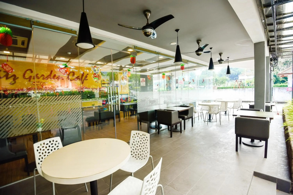 Lumut Suites