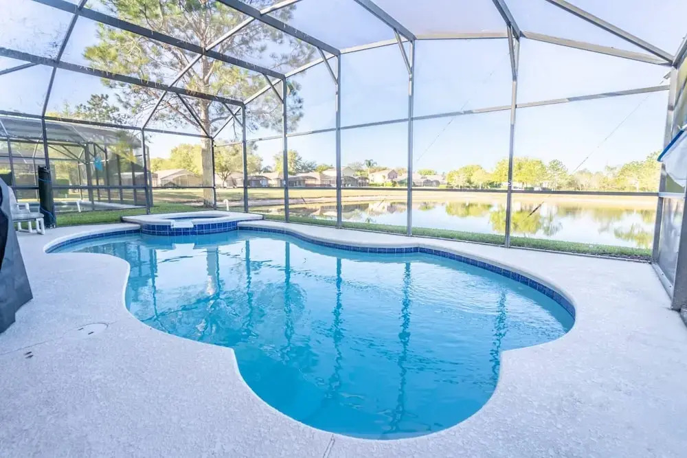 17637 Silver Creek