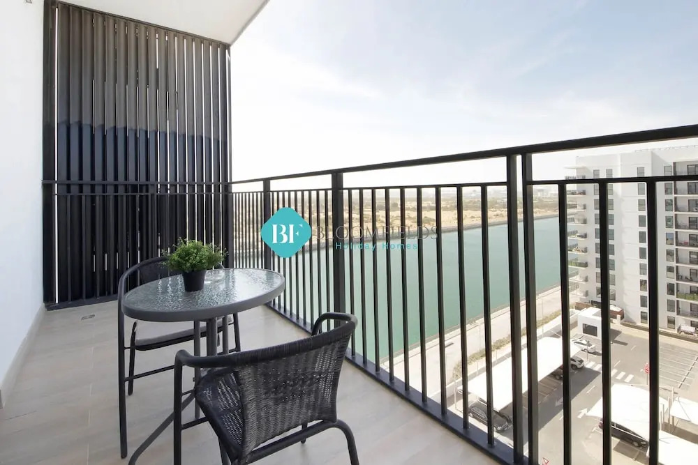 Lavish 1BR Apartment-Yas Island