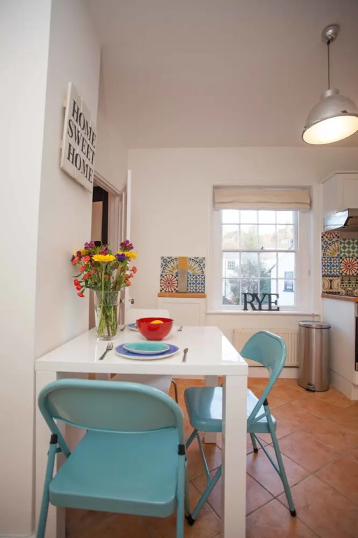 Super central flat in Rye
