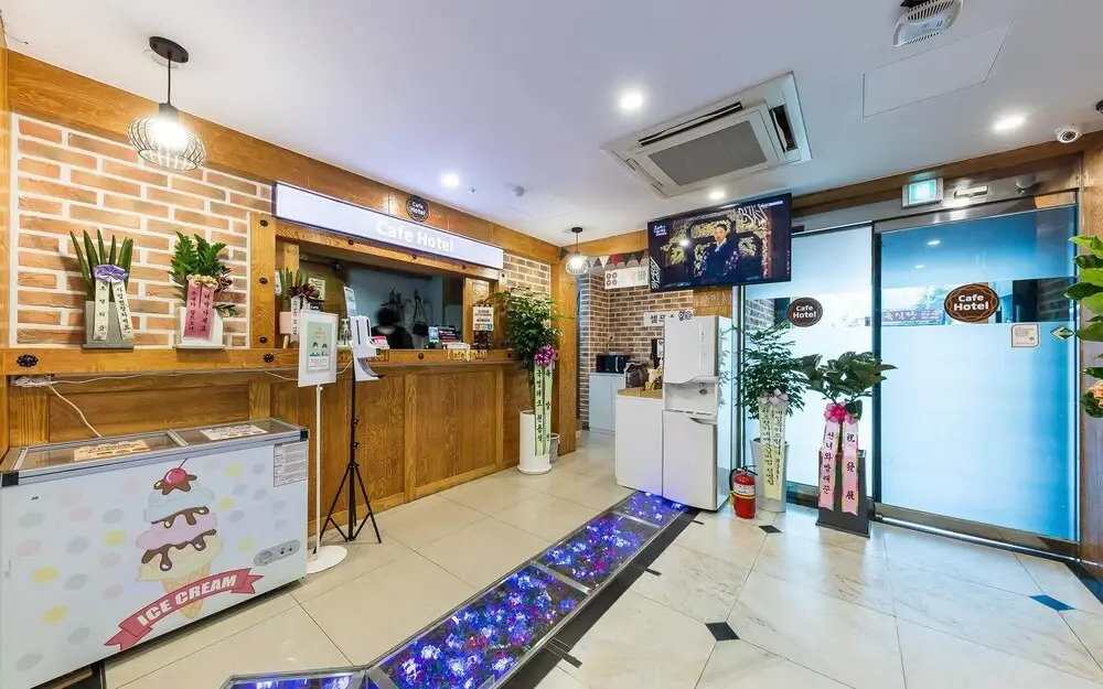 Cheonan(Ssangyongdong) Cafe Hotel
