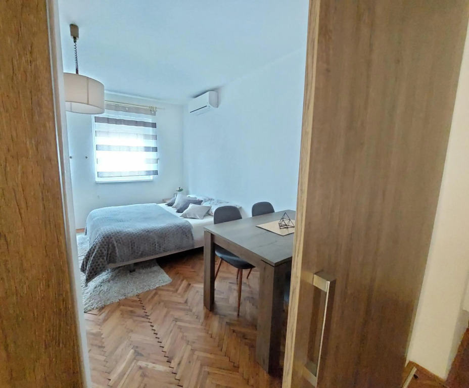 MB Deluxe Apartment