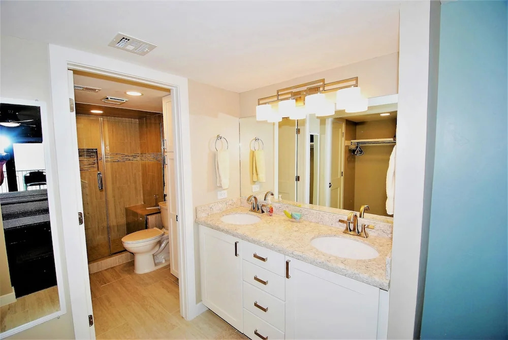 Ocean Vista Unit #1201 3 Bedroom Condo by RedAwning