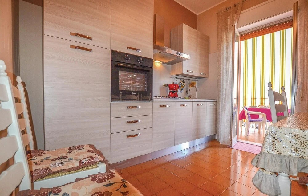 Amazing Home in Giarre With Wifi and 3 Bedrooms