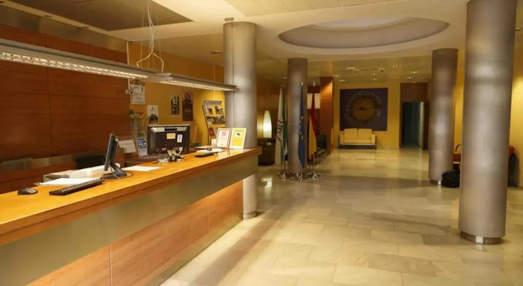 Hotel Serrano
