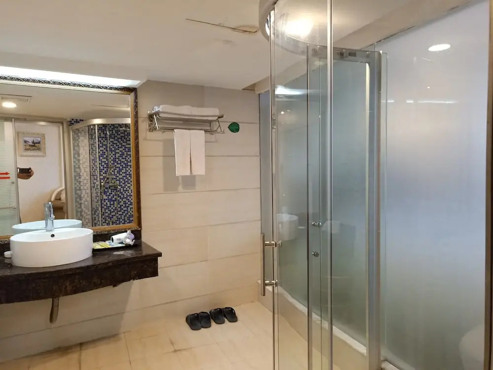 GuiLin HongKong Hotel