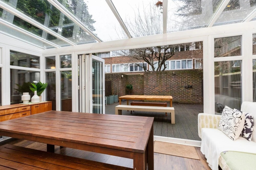 Contemporary 2BD Garden Maisonette Near Angel
