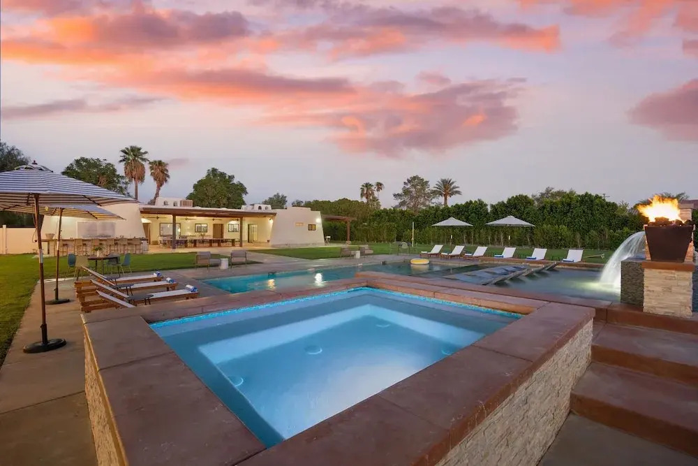 Starlight Estate by Avantstay 20 People Architectual Mansion w Pool Tennis Court Game Room