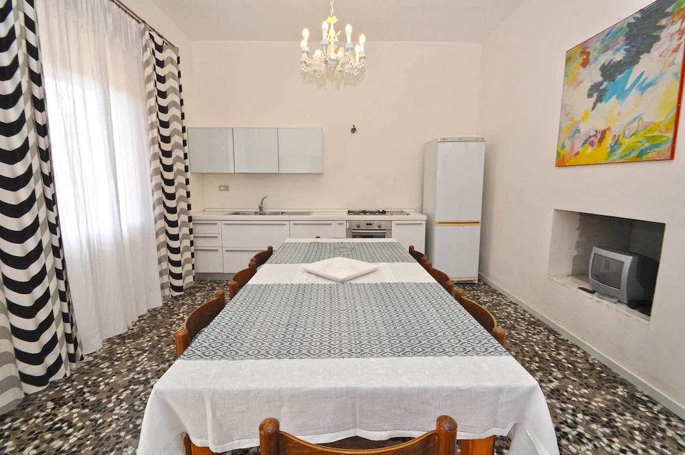 Villa Iris