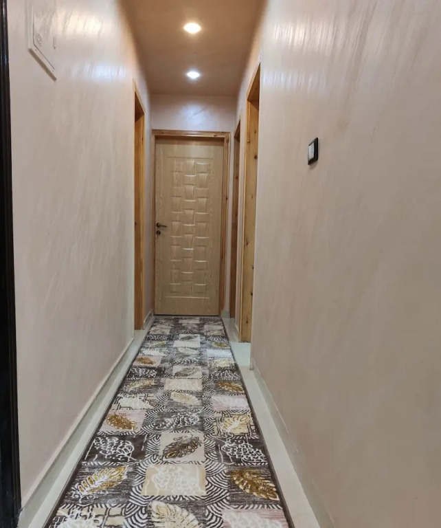 Hk pyramids inn