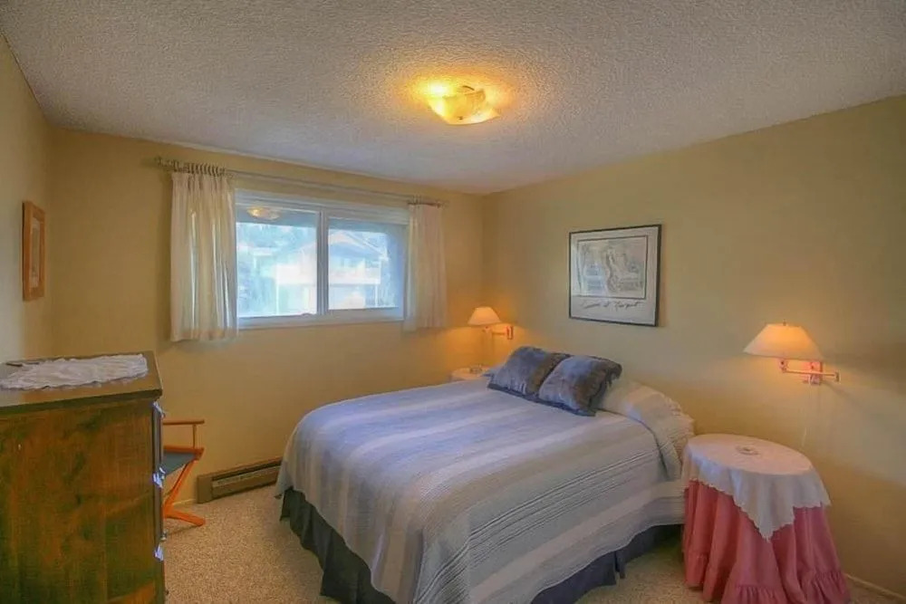 Cozy Hearth and Ocean Views - Inviting Beach Haven