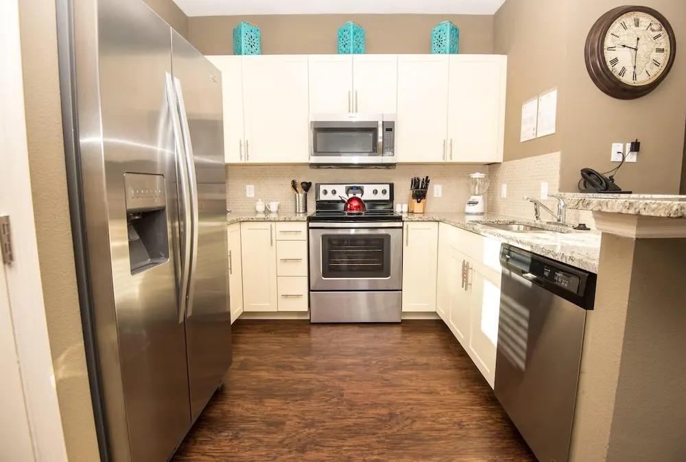 November Special W. Lucaya 4 Beds ID: 239294
