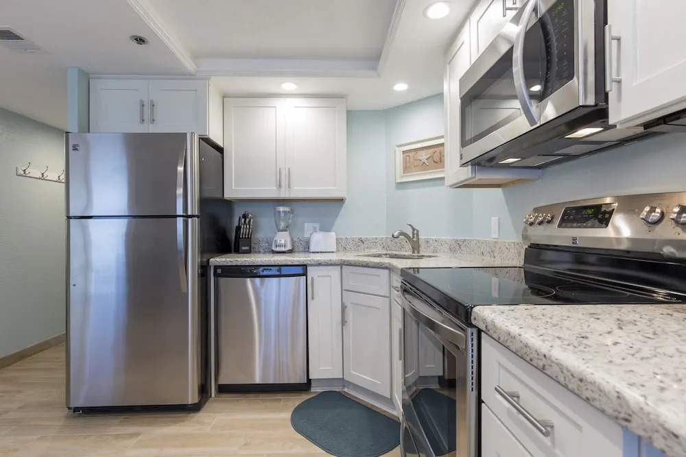 Inverness Condominium 1003