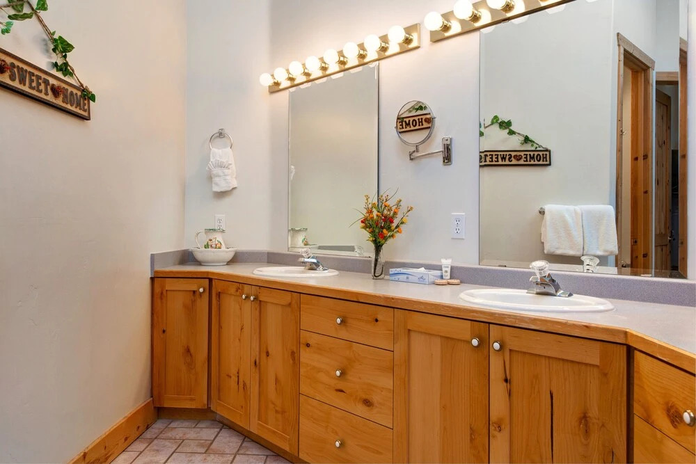 Abode in Lodgepole